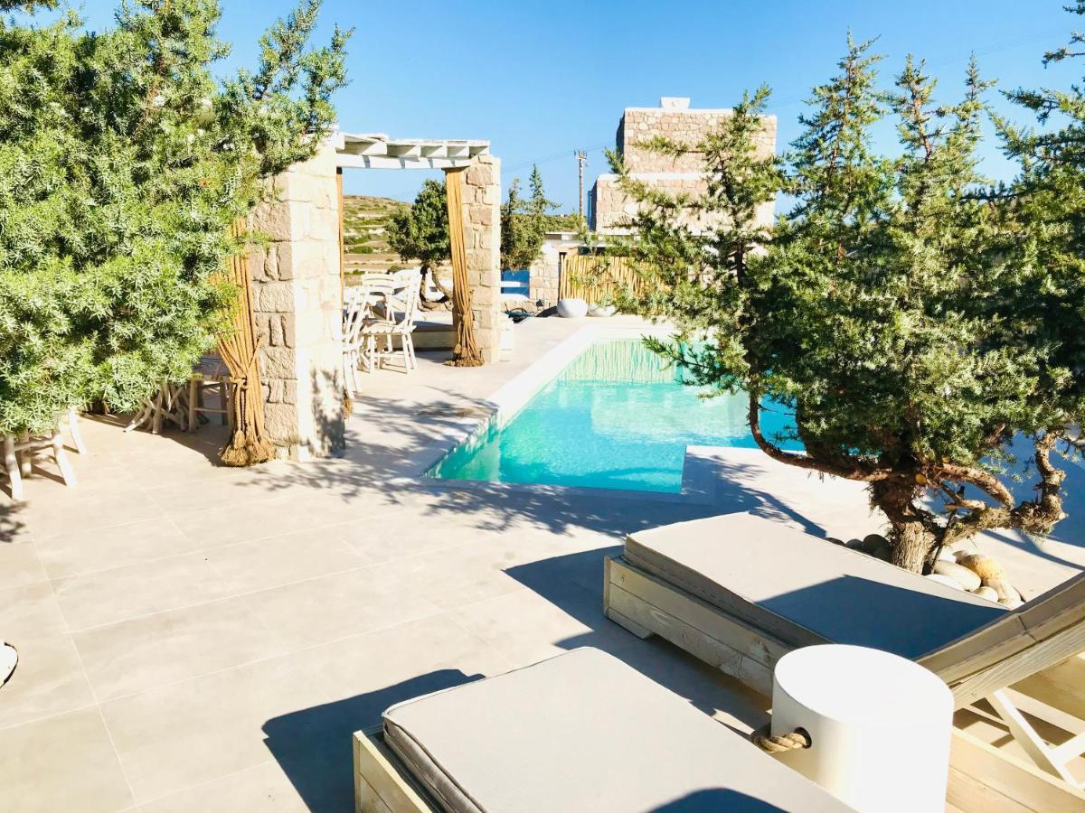 Milo Milo Suites Mandrakia Exteriér fotografie