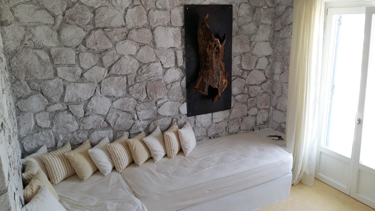 Milo Milo Suites Mandrakia Exteriér fotografie