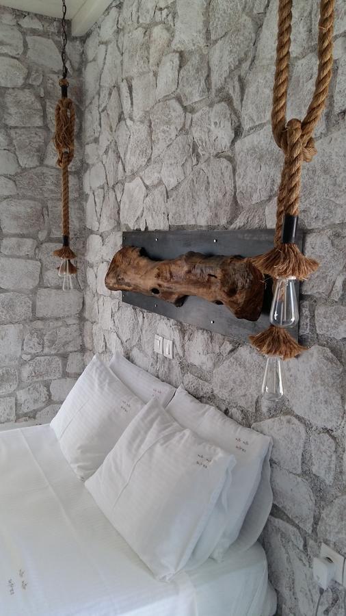 Milo Milo Suites Mandrakia Exteriér fotografie